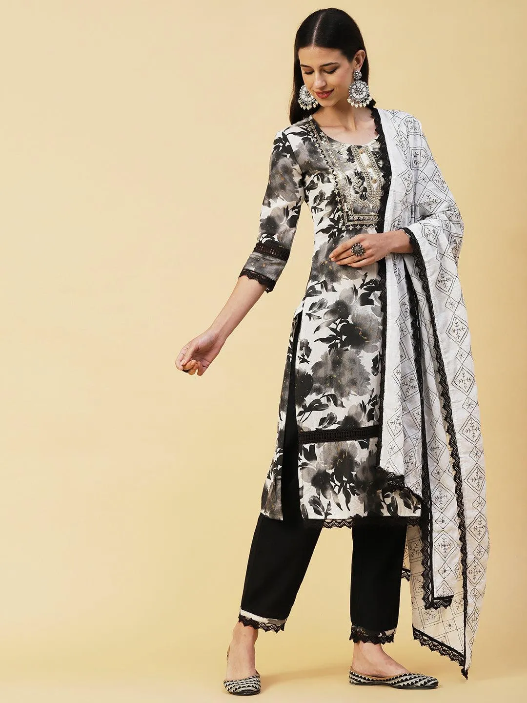 Abstract Floral Printed Straight Fit Kurta with Pant & Dupatta - Black