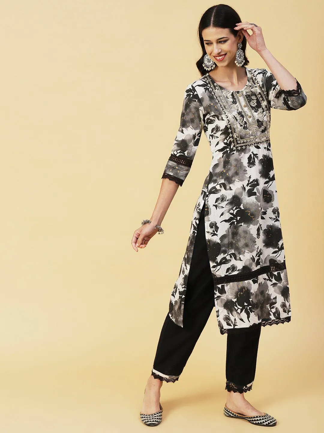 Abstract Floral Printed Straight Fit Kurta with Pant & Dupatta - Black