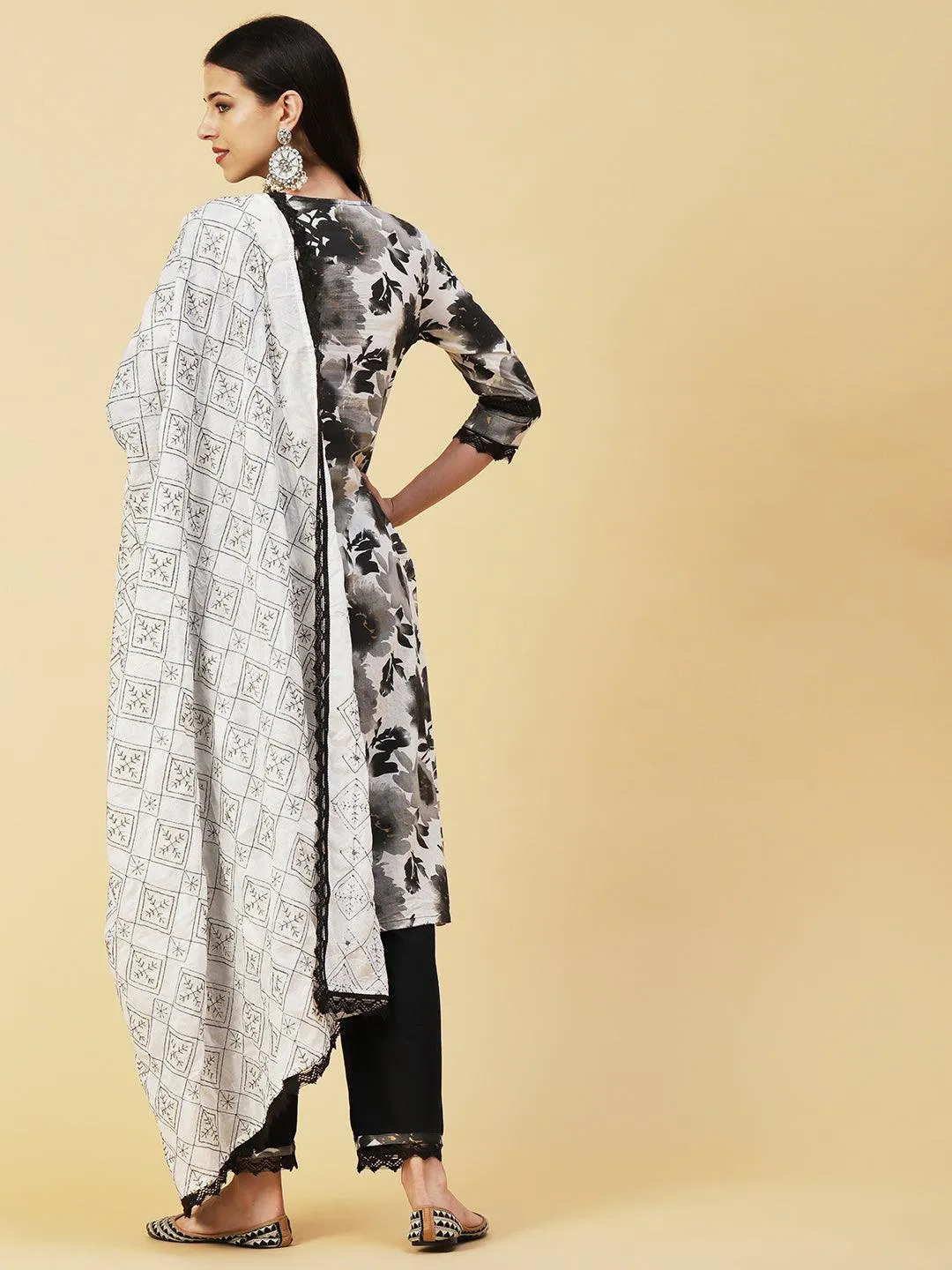 Abstract Floral Printed Straight Fit Kurta with Pant & Dupatta - Black