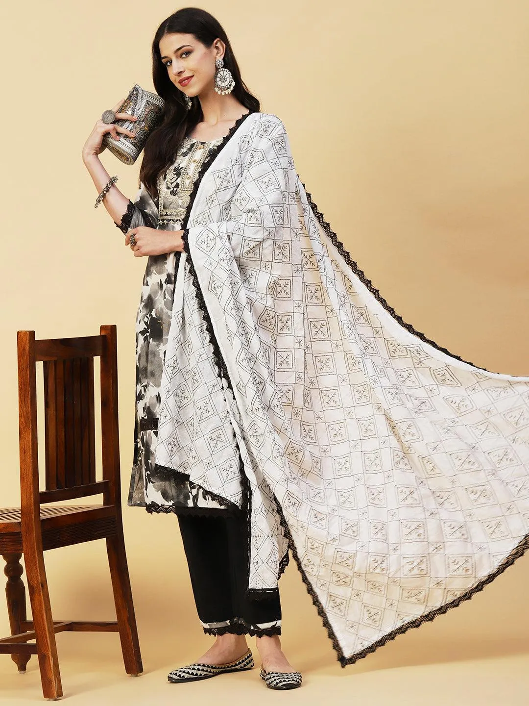 Abstract Floral Printed Straight Fit Kurta with Pant & Dupatta - Black