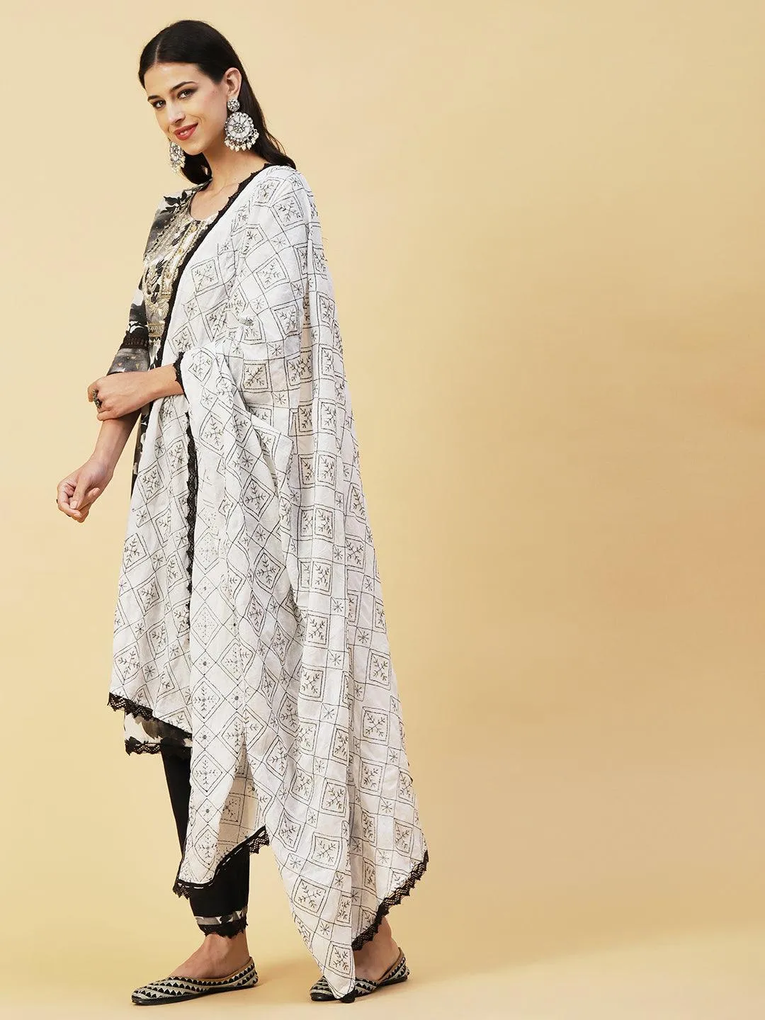 Abstract Floral Printed Straight Fit Kurta with Pant & Dupatta - Black