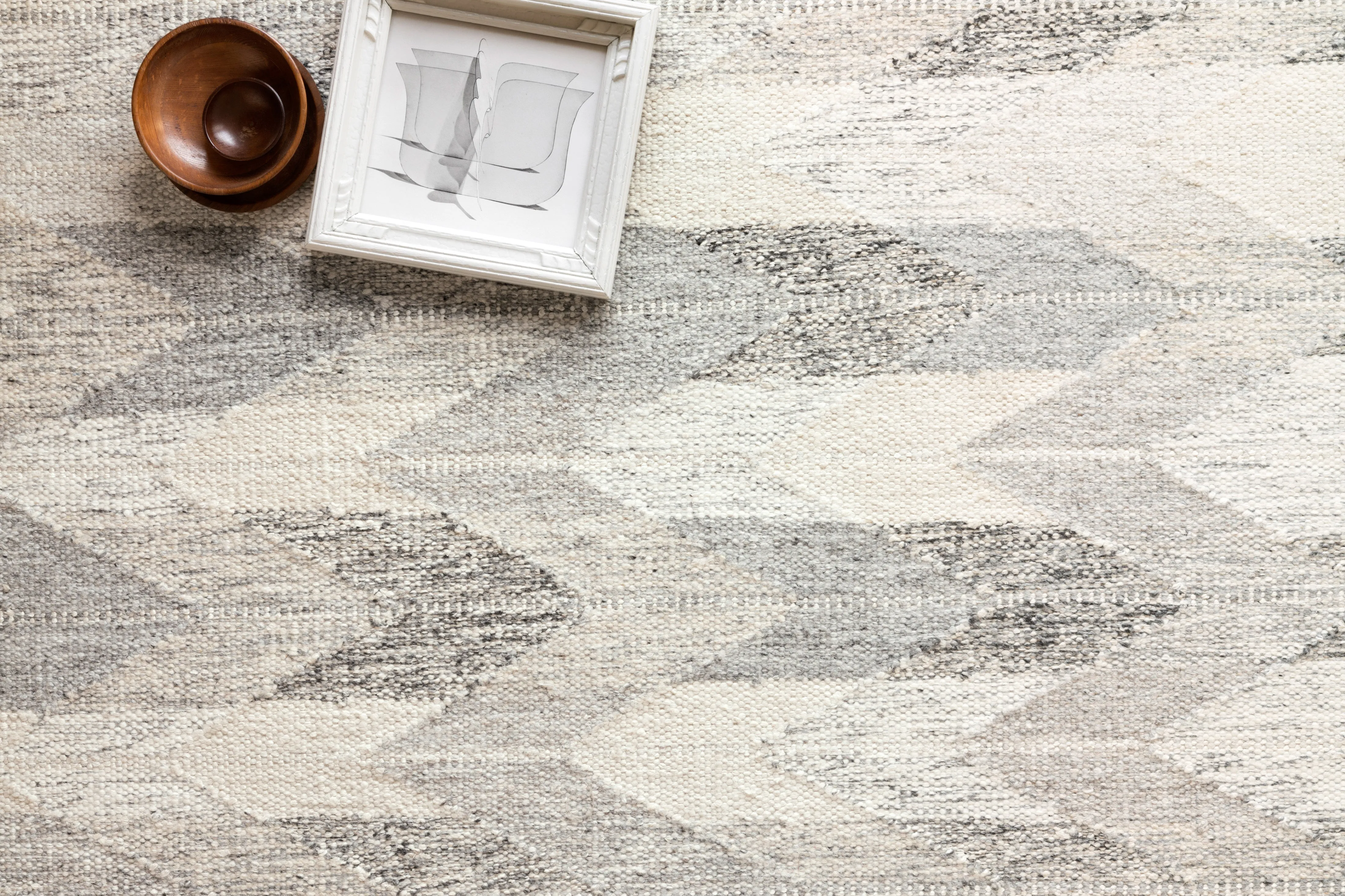 Evelina Rug in Pewter & Silver