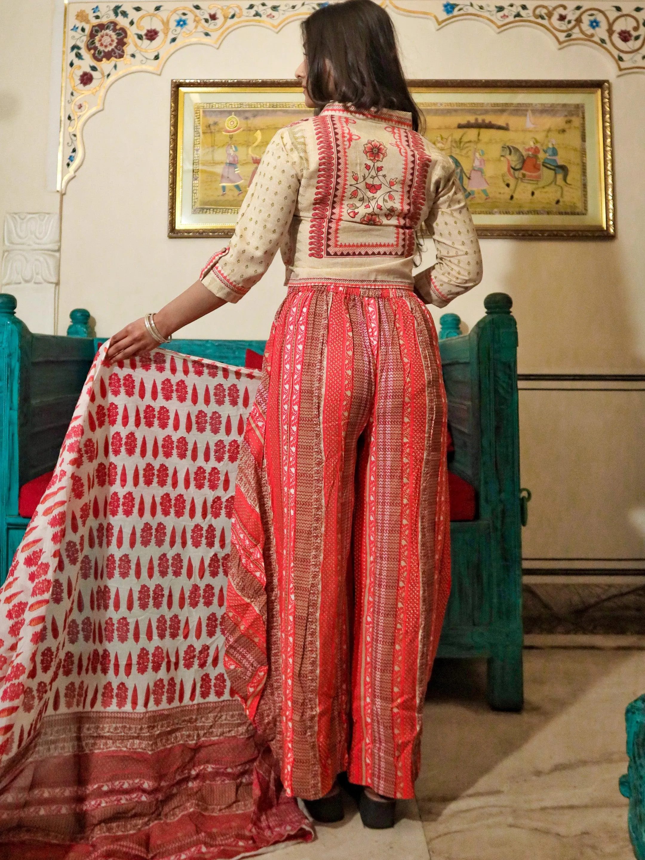 Jashvi Drape Style Kurti Plazzo Set With Attached Dupatta